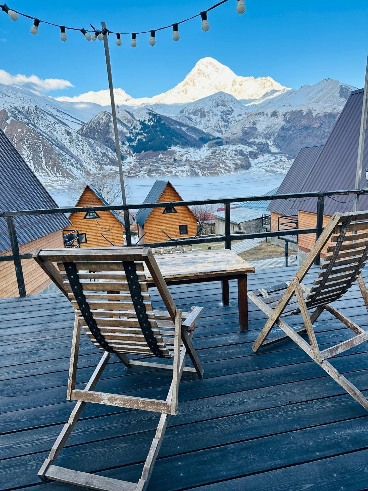Guesthouse Elli & Cottages Kazbegi Exterior foto