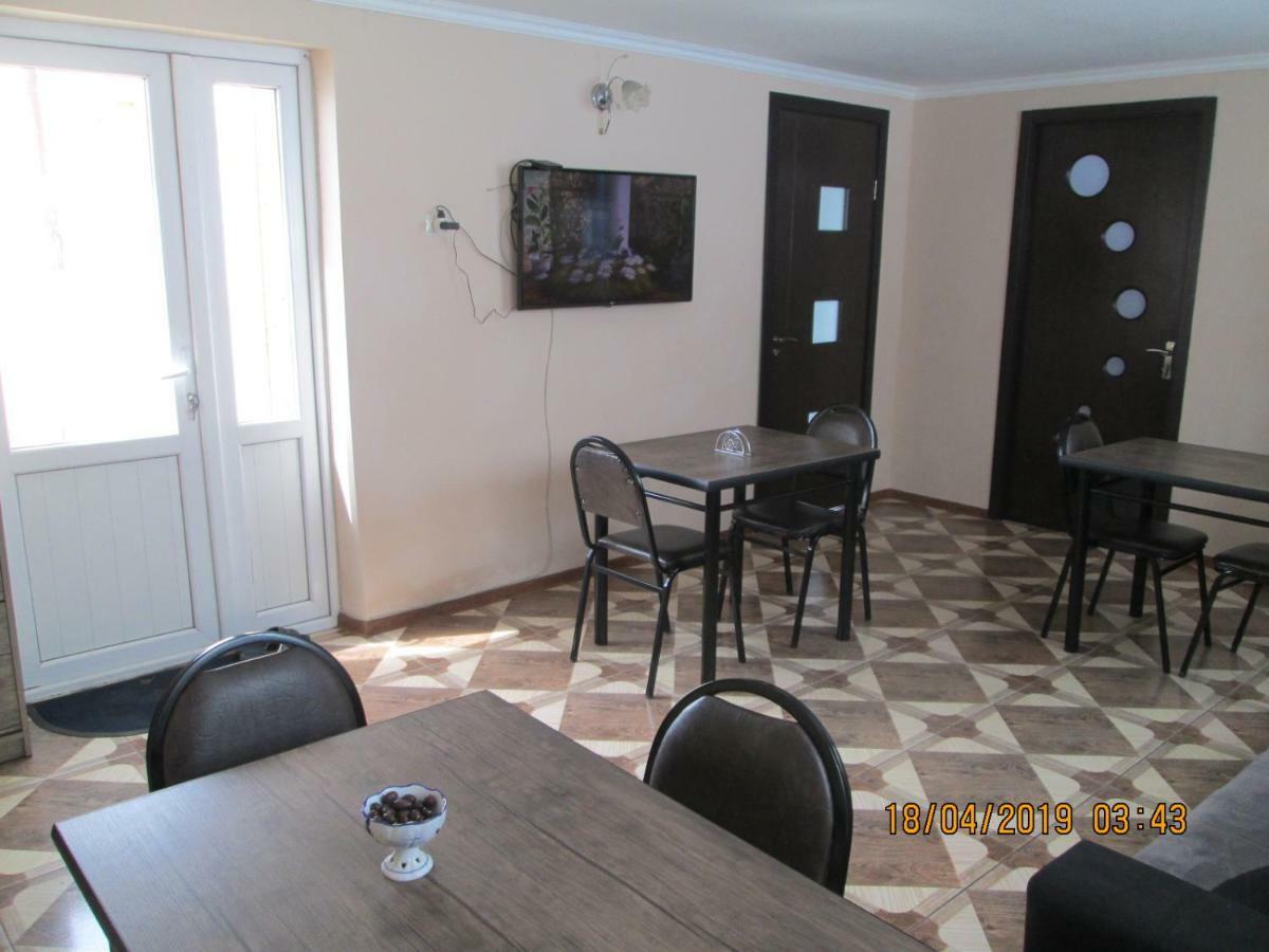 Guesthouse Elli & Cottages Kazbegi Exterior foto