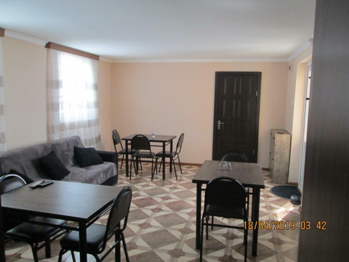 Guesthouse Elli & Cottages Kazbegi Exterior foto